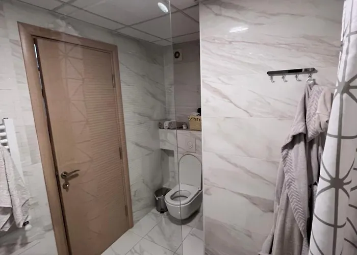 Modern Flatiron Apartment, Center Skopje