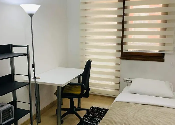 Modern Flatiron Apartment, Center * Skopje